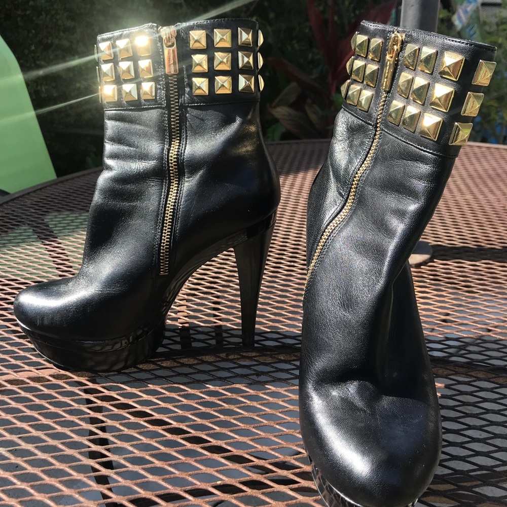 Michael Kors Aria studded stiletto boots - Picture 2 of 5